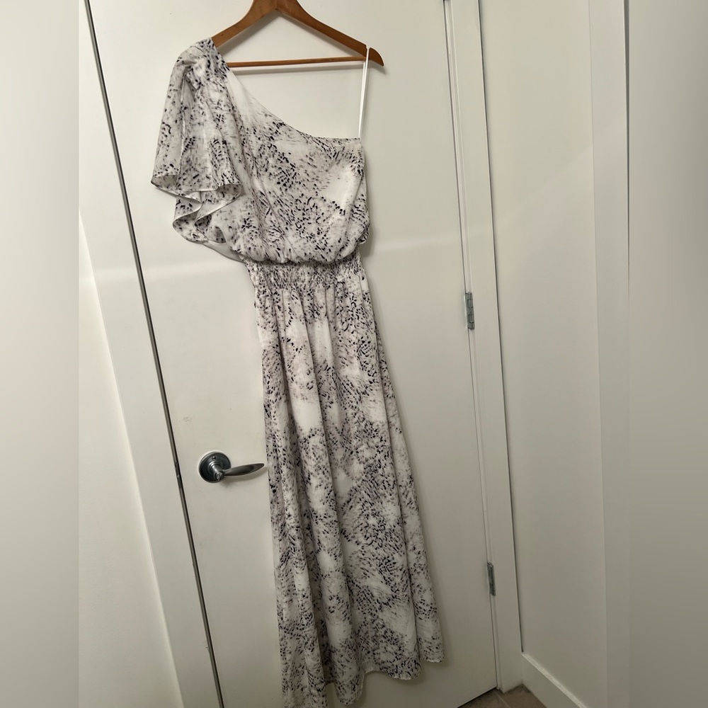 Jessica Simpson One-Shoulder Patterned Maxi Dress - Size 4